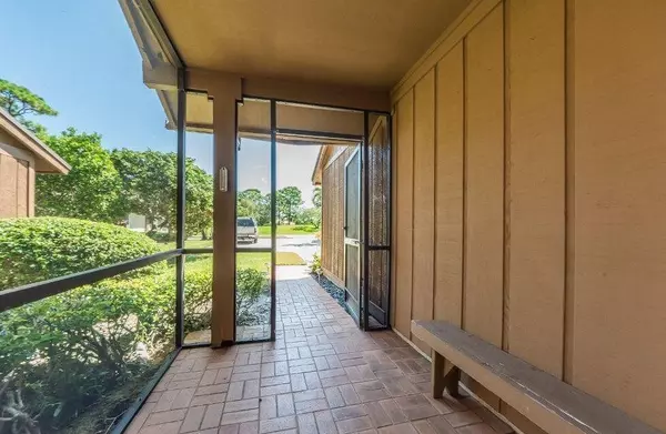 Palm Beach Gardens, FL 33418,13335 Crosspointe DR