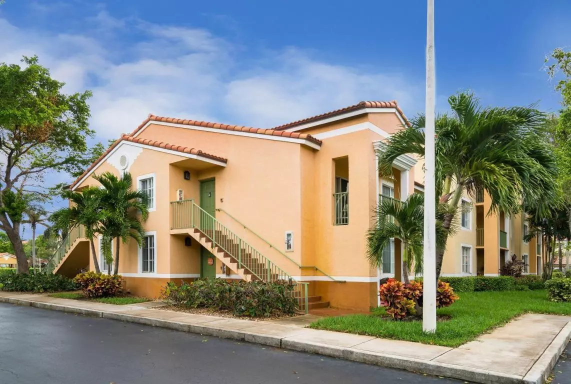 Hypoluxo, FL 33462,120 Yacht Club 108 WAY 108