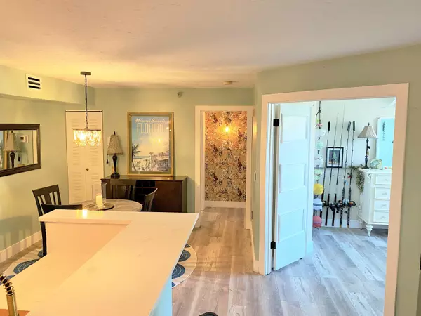 Hypoluxo, FL 33462,120 Yacht Club 108 WAY 108