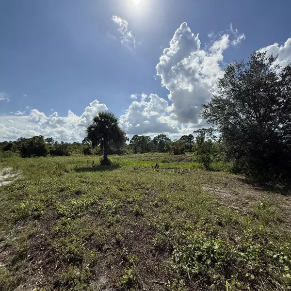 Vero Beach, FL 32968,7805 SW 21st ST