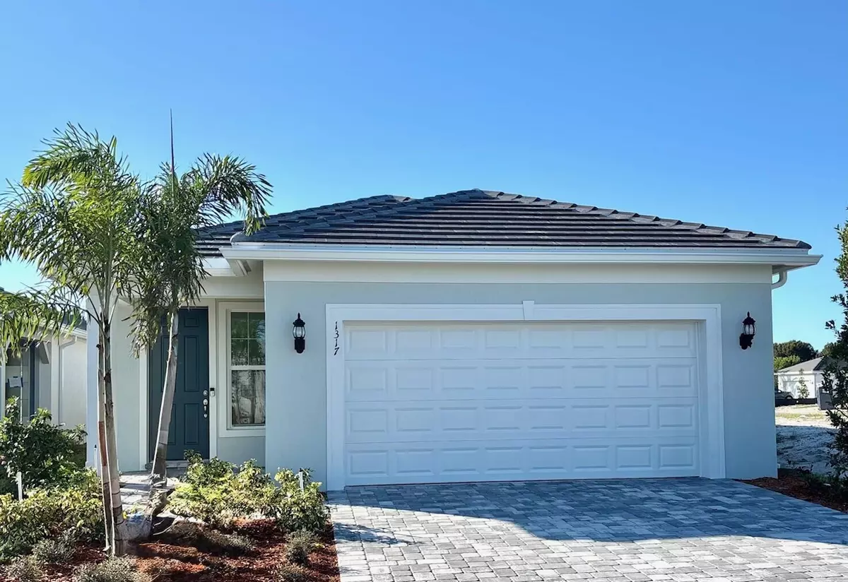 Vero Beach, FL 32960,1317 Haven CIR Hallmark 89