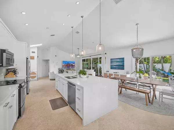 Jupiter, FL 33458,217 W Colony WAY