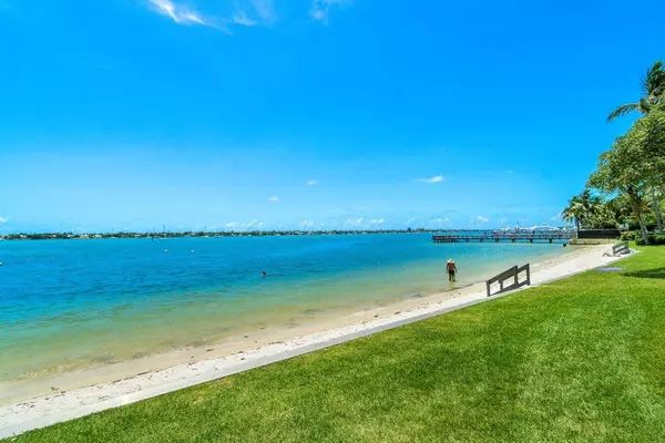 5600 N Flagler DR 403, West Palm Beach, FL 33407