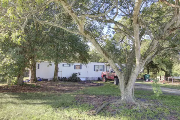 Okeechobee, FL 34974,7100 NE 12th LN