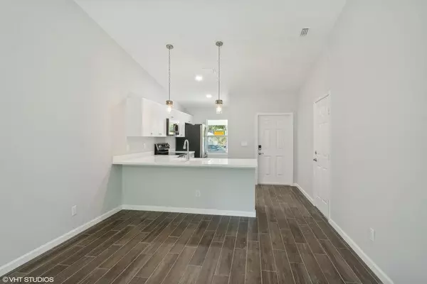 West Palm Beach, FL 33407,636 35th ST