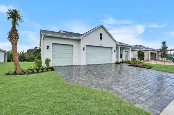 6885 68th Square, Vero Beach, FL 32967