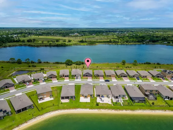 Palm Bay, FL 32909,2053 SE Farmhouse RD