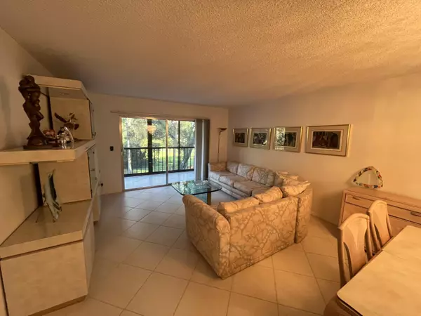 Delray Beach, FL 33446,7281 Amberly LN #207
