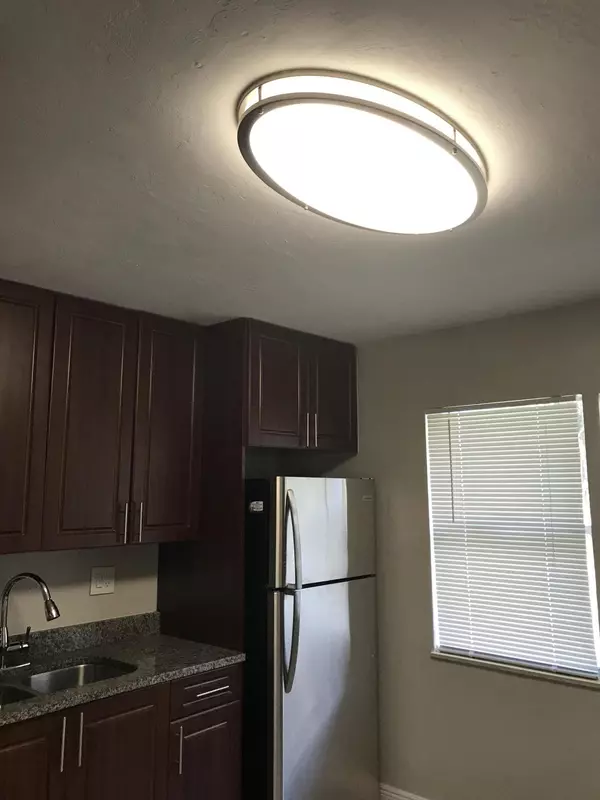 Boca Raton, FL 33487,208 Coventry ST