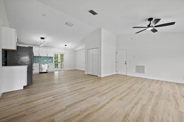 Loxahatchee, FL 33470,14662 74th ST