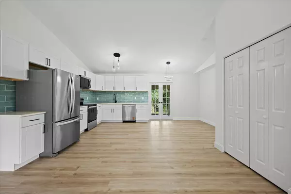 Loxahatchee, FL 33470,14662 74th ST