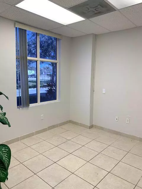 West Palm Beach, FL 33411,1000 Stinson WAY 109