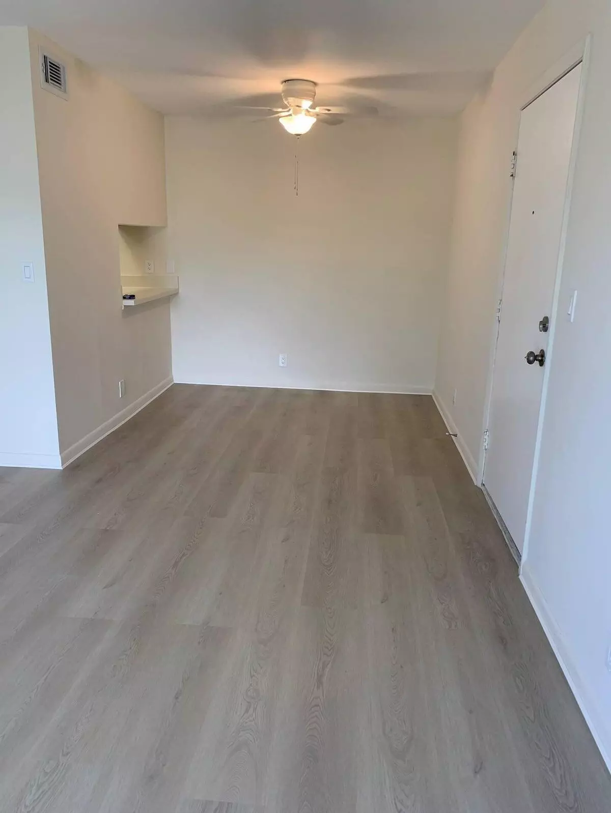 West Palm Beach, FL 33415,1790 Abbey RD 203