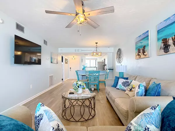 Fort Myers Beach, FL 33931,8350 Estero BLVD 333