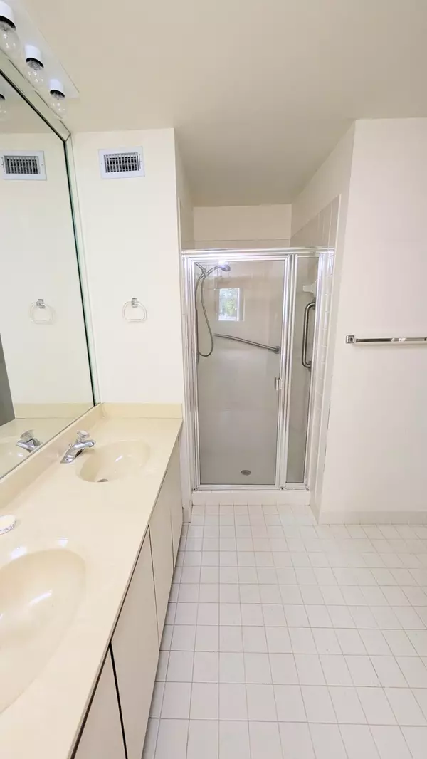 Boynton Beach, FL 33436,9746 Nickels BLVD 104