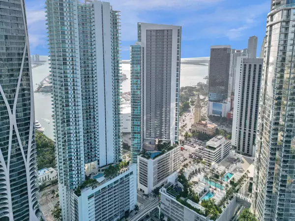 Miami, FL 33132,888 Biscayne BLVD 811