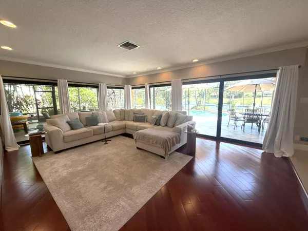 Delray Beach, FL 33445,3250 Lakeview BLVD