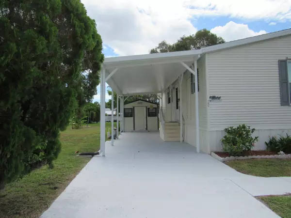 Port Saint Lucie, FL 34952,20 Maya WAY