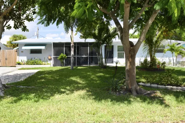 438 SE Fini DR, Stuart, FL 34996