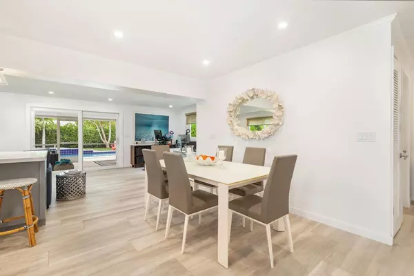 West Palm Beach, FL 33405,301 Edgewood DR