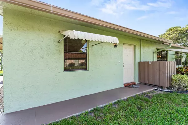 Boynton Beach, FL 33436,1736 Palmland DR