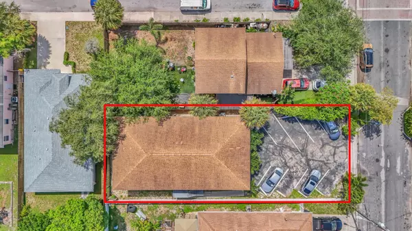 Lake Worth Beach, FL 33460,715 Washington AVE 1-4