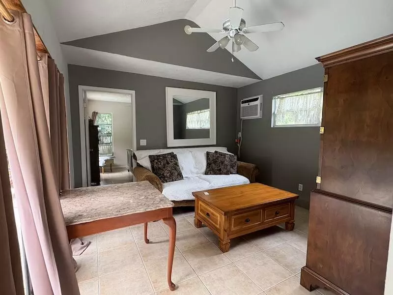 4949 Belvedere RD Pool House, Haverhill, FL 33415
