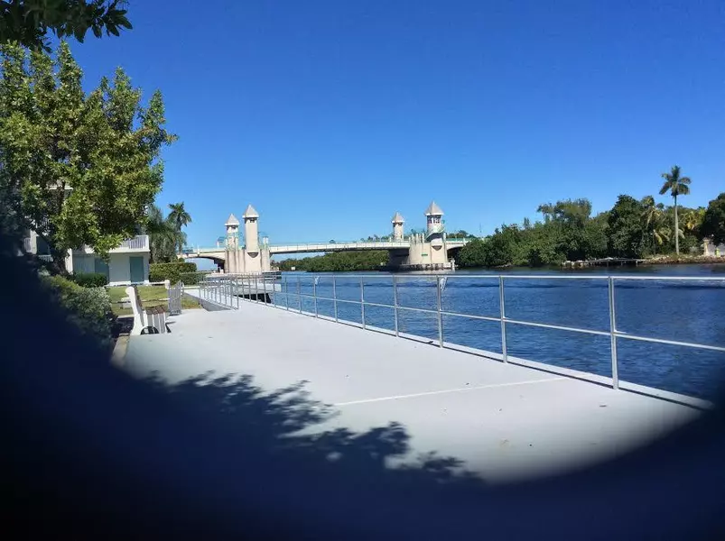 200 Horizons 208, Boynton Beach, FL 33435