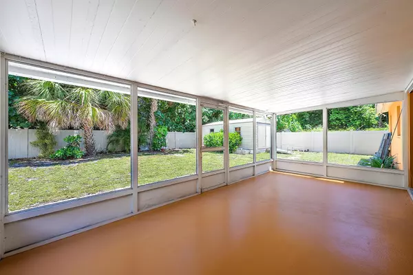 Stuart, FL 34996,1017 SE 16th CT