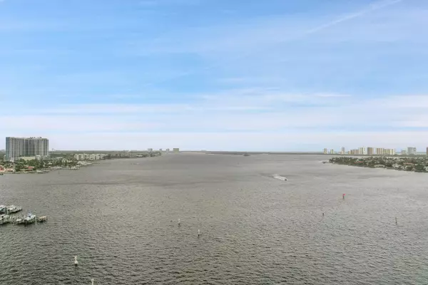 Riviera Beach, FL 33404,2640 Lake Shore DR 2011