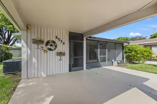 Delray Beach, FL 33446,6729 Moonlit DR