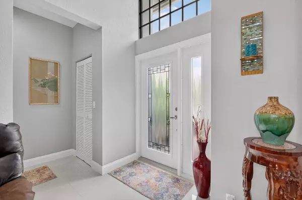 Boca Raton, FL 33496,2423 NW 63rd ST