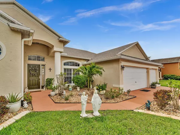 Port Saint Lucie, FL 34983,757 NE Galilean ST