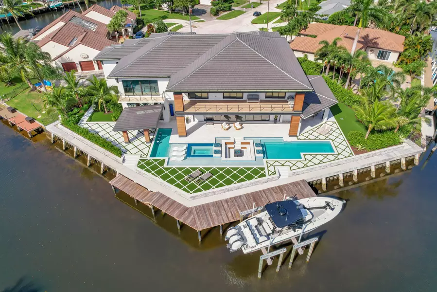 2143 Carib CIR, Palm Beach Gardens, FL 33410
