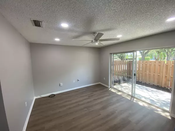 Palm Springs, FL 33406,1500 E Cypress WAY