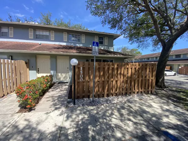 1500 E Cypress WAY, Palm Springs, FL 33406