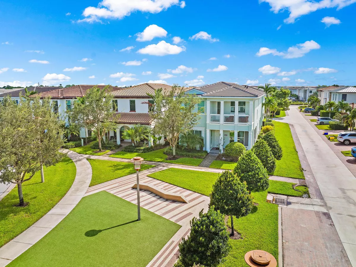 Palm Beach Gardens, FL 33418,4029 Faraday WAY
