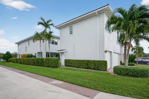 Palm Beach Gardens, FL 33418,4029 Faraday WAY