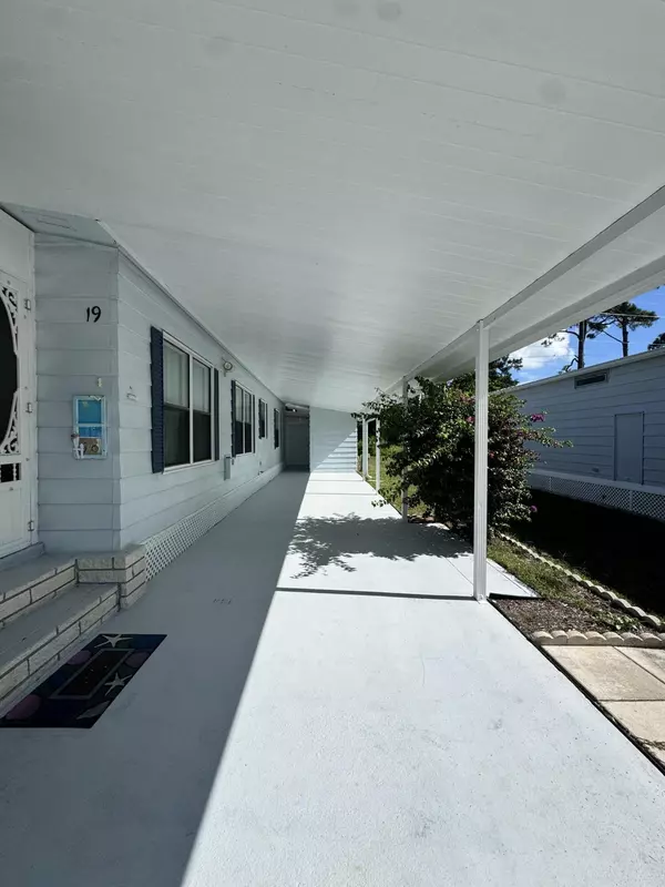 Fort Pierce, FL 34951,19 La Puerta Del Norte