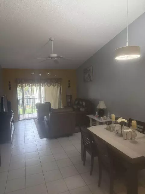 Lake Worth, FL 33467,7855 Willow Springs DR 723