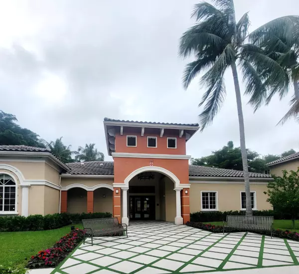 West Palm Beach, FL 33417,4175 N N Haverhill RD 907