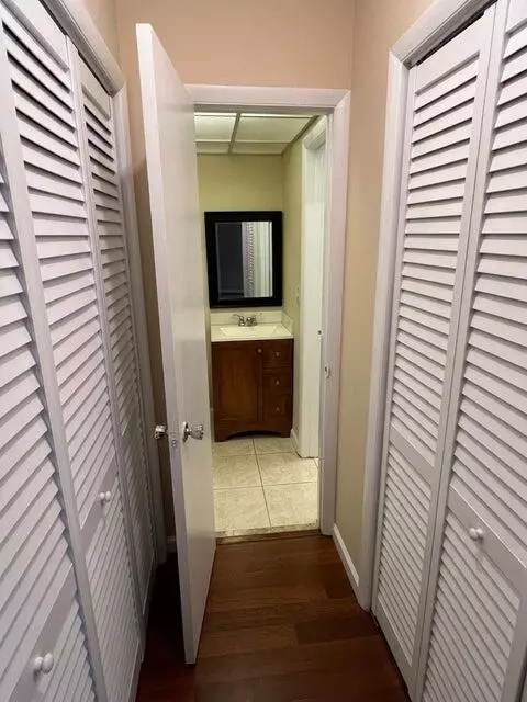 Boca Raton, FL 33486,632 NW 13th ST 25