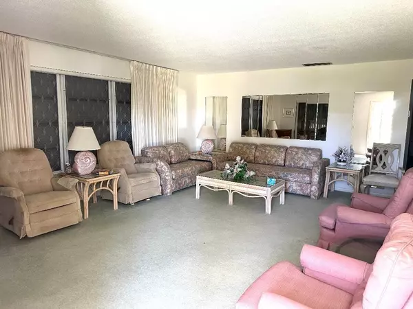 Boynton Beach, FL 33435,135 South BLVD A