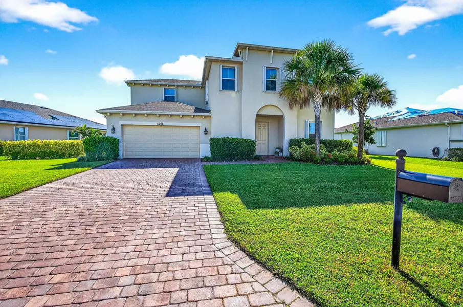 5986 Sequoia CIR, Vero Beach, FL 32967
