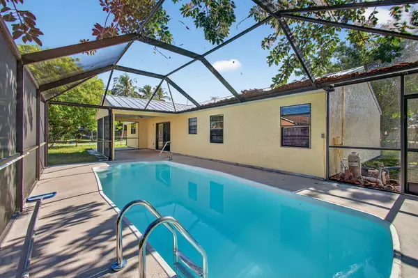 Port Saint Lucie, FL 34952,2502 SE Calais ST