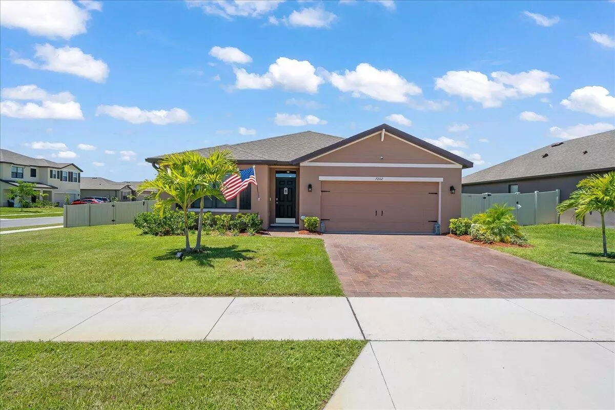 Grant Valkaria, FL 32949,7202 Tigereye WAY