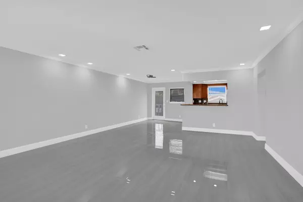 Lighthouse Point, FL 33064,2755 NE 28th AVE F2