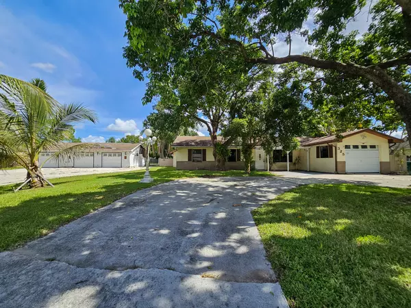 Port Saint Lucie, FL 34983,325 NW Rebecca AVE