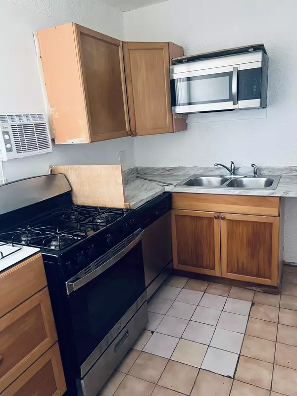 Port Saint Lucie, FL 34983,519 NW Marion AVE A