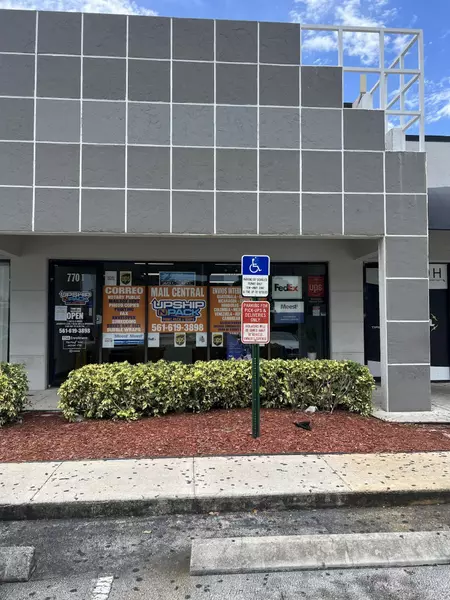 770 S Military 1 TRL 1, West Palm Beach, FL 33415